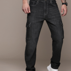 Roadster Relaxed Fit Stretchable Cargo Jeans For Men