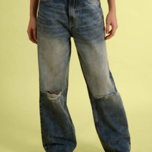 Bene Kleed Classic Relaxed Fit Slash Knee Heavy Fade Jeans For Women