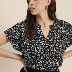 encore by INVICTUS Casual Mandrin Collar Black & White T-Shirt for Women