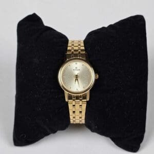 TITAN Karishma Quartz Analog With Champagne Dial Watch For Women