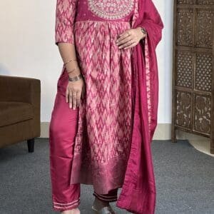 VredeVogel Cotton Silk Kurta Pant Dupatta Set For Women